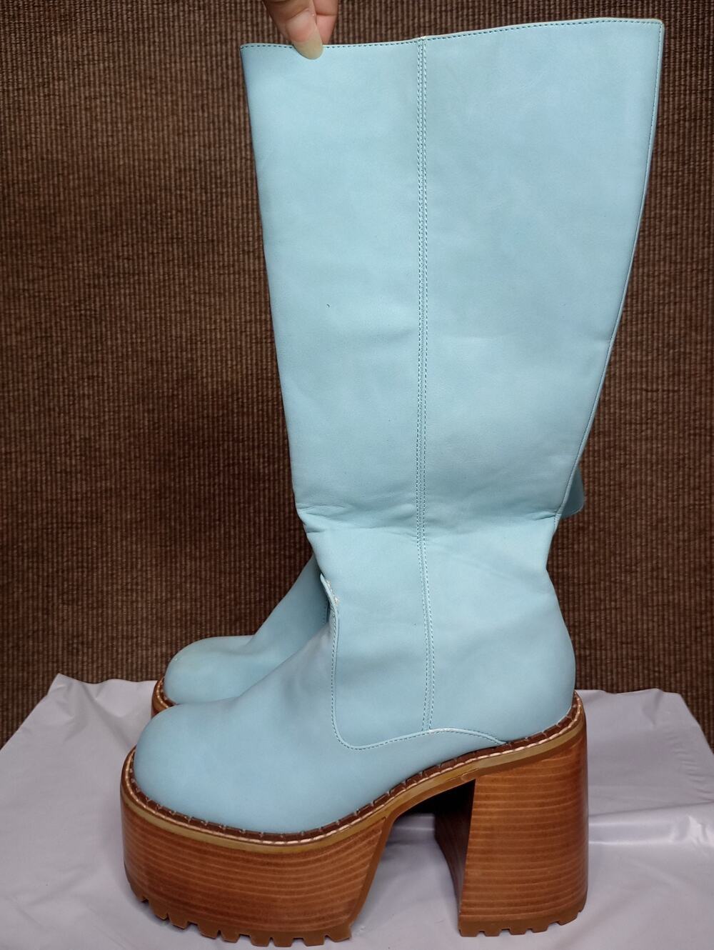 dELiA*s Dolls Kill Vintage Soul Knee High Boots Size 8M Baby Blue